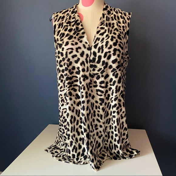 Vince Camuto Tops - VINCE CAMUTO Animal Print Tank Blouse SMALL